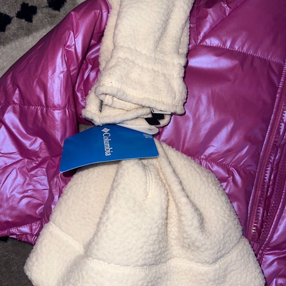 New BearPaw & Columbia Kids Pink Puffer Winter Jacket 6x Hat Gloves - Picture 3 of 3